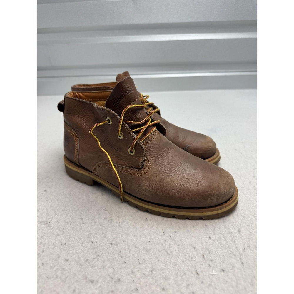 Timberland Boots Mens Size 9.5 Brown Leather Chukka Slip Resistant A1HH9
